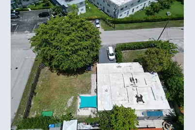 3961 NE 10th Avenue, Oakland Park, FL 33334 - Photo 48