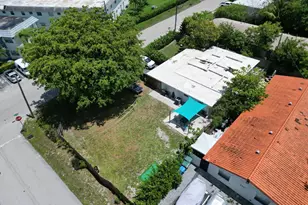 3961 NE 10th Ave, Oakland Park, FL 33334 - Photo 2