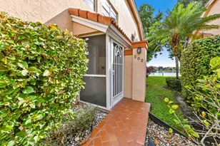 9553 Shadybrook Dr, Boynton Beach, FL 33437 - Photo 2