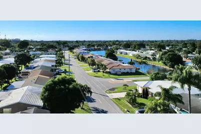 4510 NW 46th Street, Tamarac, FL 33319 - Photo 32