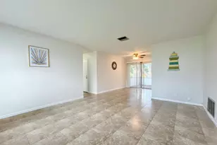 4510 NW 46th St, Tamarac, FL 33319 - Photo 14