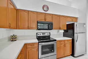 4553 Barclay Fair Way, Wellington, FL 33449 - Photo 14