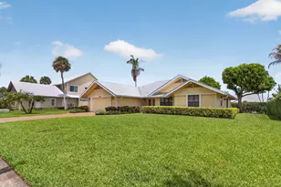 10420 SE Jupiter Narrows Dr, Hobe Sound, FL 33455 - Photo 2