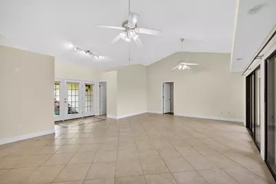 10420 SE Jupiter Narrows Drive, Hobe Sound, FL 33455 - Photo 18