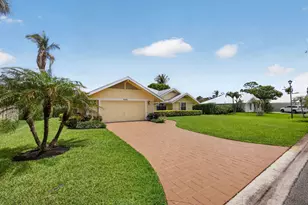 10420 SE Jupiter Narrows Dr, Hobe Sound, FL 33455 - Photo 4