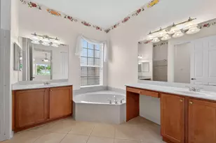 512 SW Lake Manatee Way, Port Saint Lucie, FL 34986 - Photo 24