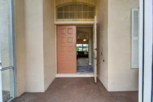 512 SW Lake Manatee Way, Port Saint Lucie, FL 34986 - Photo 4