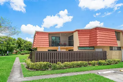 22910 Oxford Place #D, Boca Raton, FL 33433 - Photo 1