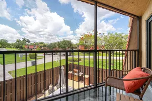 22910 Oxford Pl, Boca Raton, FL 33433 - Photo 26