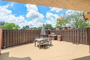 22910 Oxford Pl, Boca Raton, FL 33433 - Photo 4