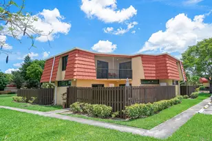 22910 Oxford Pl, Boca Raton, FL 33433 - Photo 1