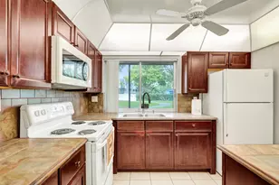 9080 Lime Bay Blvd, Tamarac, FL 33321 - Photo 6