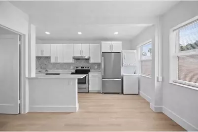 412 SE 16th Street #3, Fort Lauderdale, FL 33316 - Photo 2