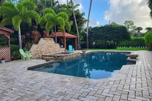 8970 Yearling Dr, Lake Worth, FL 33467 - Photo 2