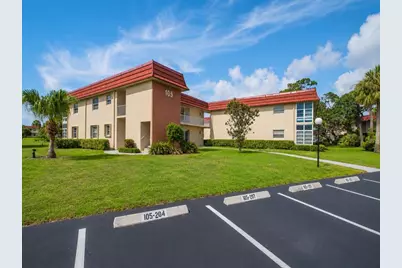 105 Spring Lake Court #102, Vero Beach, FL 32962 - Photo 2