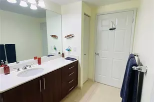 2401 NE 65th St, Fort Lauderdale, FL 33308 - Photo 18