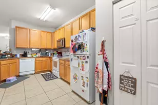 3122 Grandiflora Dr, Greenacres, FL 33467 - Photo 8