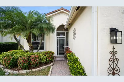 222 SW Manatee Springs Way, Port Saint Lucie, FL 34986 - Photo 2