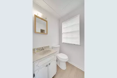 3821 NE 16th Avenue, Oakland Park, FL 33334 - Photo 26