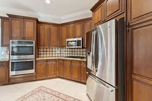 10380 Trianon Pl, Wellington, FL 33449 - Photo 12