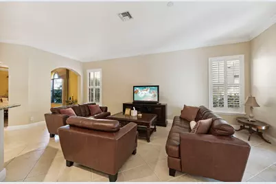 10380 Trianon Place, Wellington, FL 33449 - Photo 14