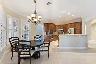 10380 Trianon Pl, Wellington, FL 33449 - Photo 10