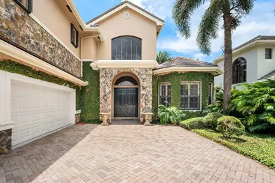 10380 Trianon Place, Wellington, FL 33449 - Photo 2