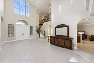 10380 Trianon Pl, Wellington, FL 33449 - Photo 4