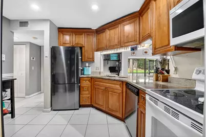 14 Via De Casas Sur #104, Boynton Beach, FL 33426 - Photo 8