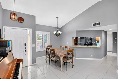 14 Via De Casas Sur #104, Boynton Beach, FL 33426 - Photo 6