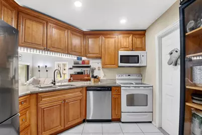 14 Via De Casas #104, Boynton Beach, FL 33426 - Photo 8
