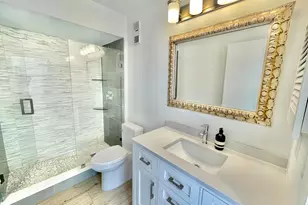 359 Prestwick Cir, Palm Beach Gardens, FL 33418 - Photo 16
