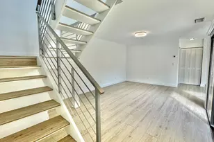 359 Prestwick Cir, Palm Beach Gardens, FL 33418 - Photo 2