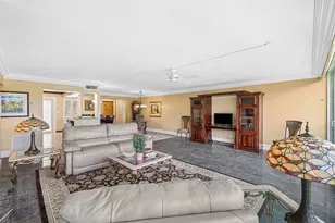 300 E Royal Palm Rd, Boca Raton, FL 33432 - Photo 8