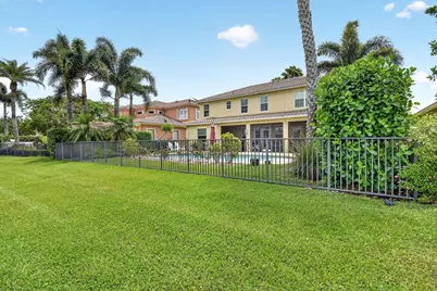 10519 Longleaf Lane, Wellington, FL 33414 - Photo 36