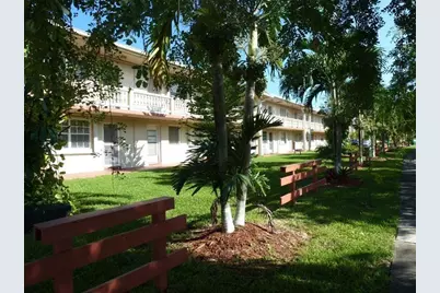20337 NE 2nd Avenue, Miami, FL 33179 - Photo 4