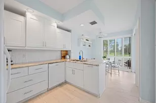 11875 Pebblewood Dr, Wellington, FL 33414 - Photo 14
