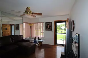 1815 SE Wexford Ct, Port Saint Lucie, FL 34952 - Photo 4