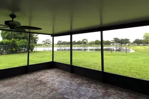 1815 SE Wexford Ct, Port Saint Lucie, FL 34952 - Photo 18