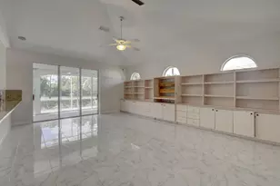 8028 Plantation Lakes Dr, Port Saint Lucie, FL 34986 - Photo 10