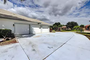 8028 Plantation Lakes Dr, Port Saint Lucie, FL 34986 - Photo 52