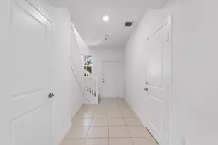 2405 NW 131st Cir, Miami, FL 33167 - Photo 8