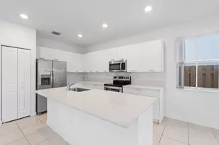 2405 NW 131st Cir, Miami, FL 33167 - Photo 6