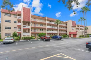 1015 Country Club Dr, Margate, FL 33063 - Photo 1