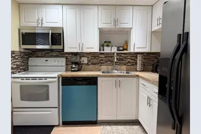 1015 Country Club Drive #307, Margate, FL 33063 - Photo 12