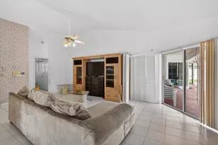 2825 NW 29th Dr, Boca Raton, FL 33434 - Photo 14