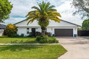 33 Oregon Ln, Boca Raton, FL 33487 - Photo 1