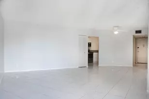 800 Parkview Dr, Hallandale Beach, FL 33009 - Photo 4