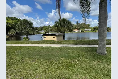 7 N Greenway Vlg Village N #107, Royal Palm Beach, FL 33411 - Photo 32