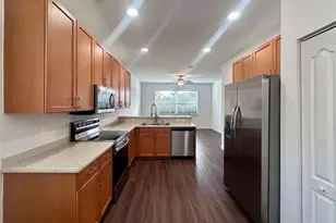 10931 SW Dunhill Ct SW, Port Saint Lucie, FL 34987 - Photo 8